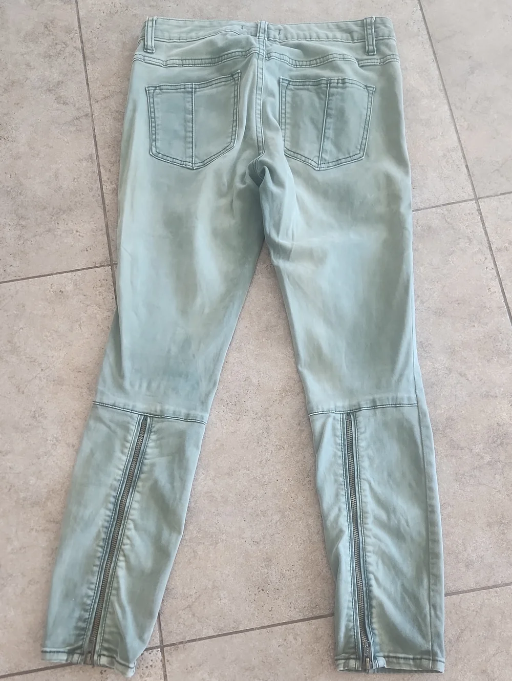Free People Skinny Jeans in Army Green